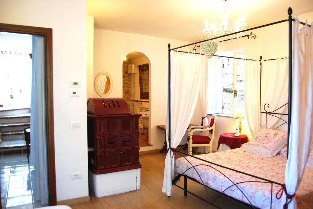 B&B H.M. Sonnino Exterior foto