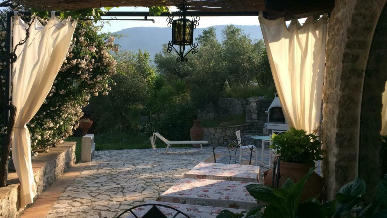 B&B H.M. Sonnino Exterior foto